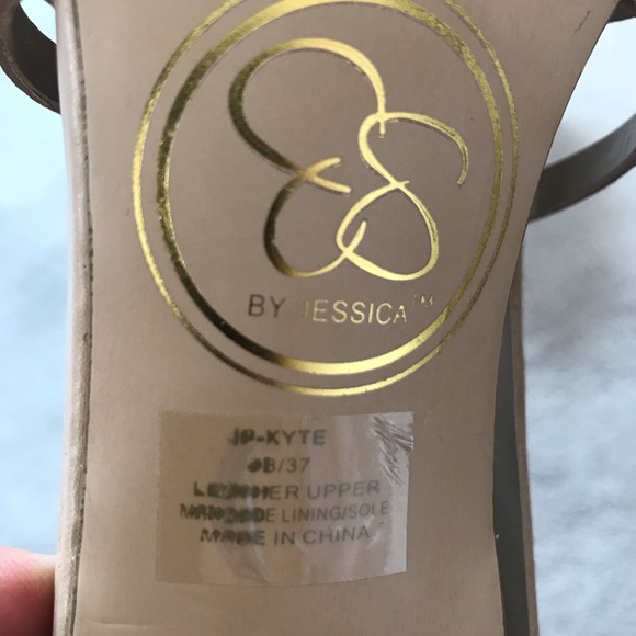 Jessica Simpson heels - Picture 6 of 6